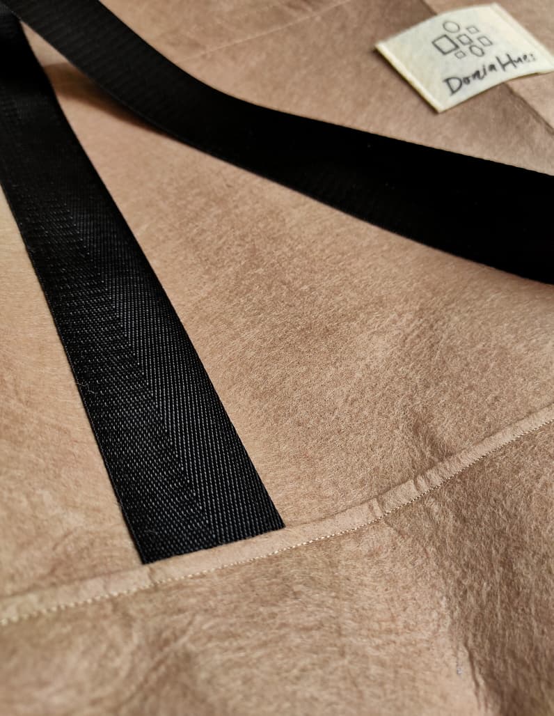 Beige Noir Art Bag – 35×50