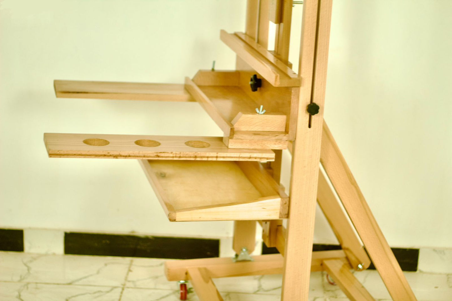 Classic Beech Easel