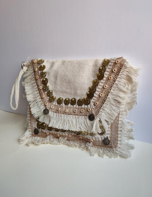 Embroidered Tales – Earthlight Clutch