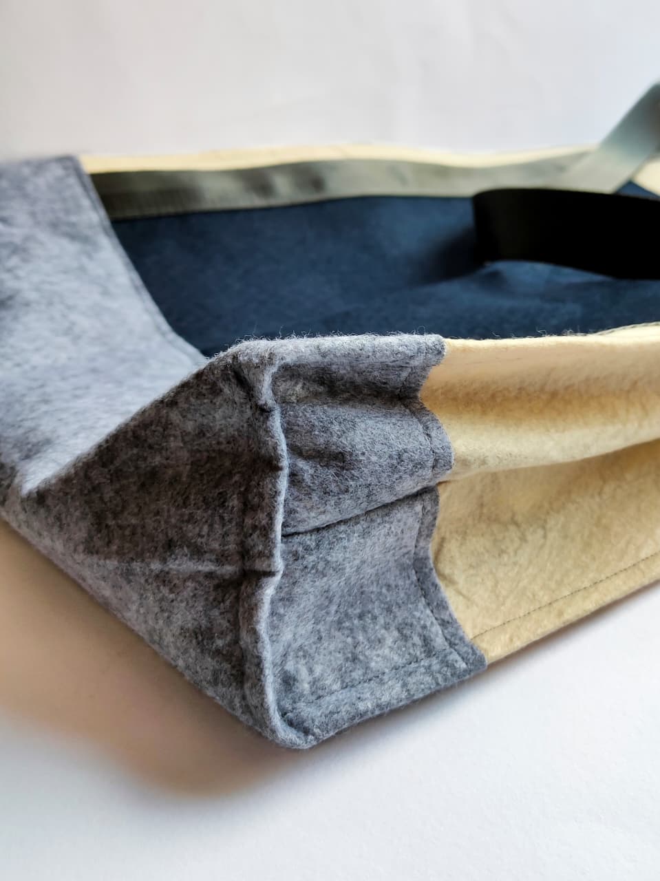 Mist Art Bag  35 × 50