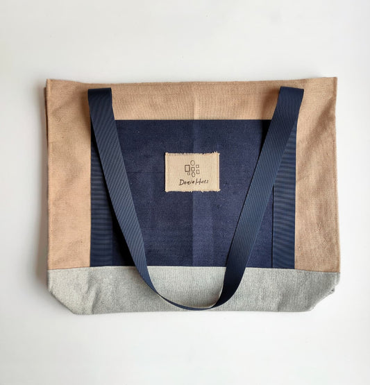 Mist Art Bag — Wide Edition (Navy Strap) – 35×50