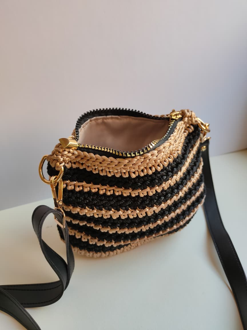 Macramé Muse – Golden Noir