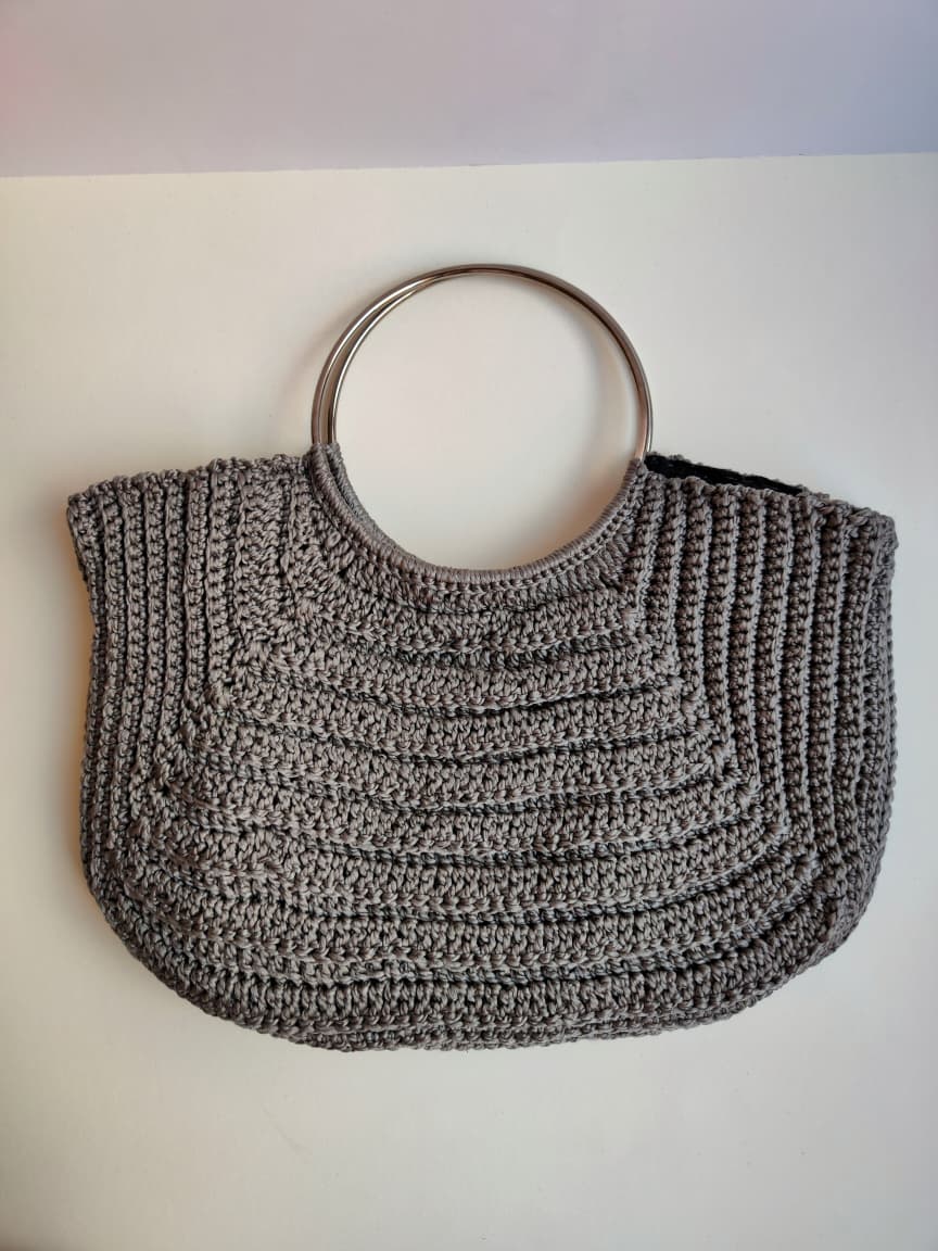 Macramé Muse – Silver Dusk