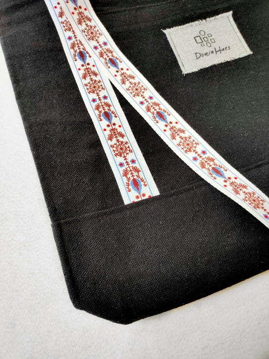 Noir Weave Art Bag  35×50