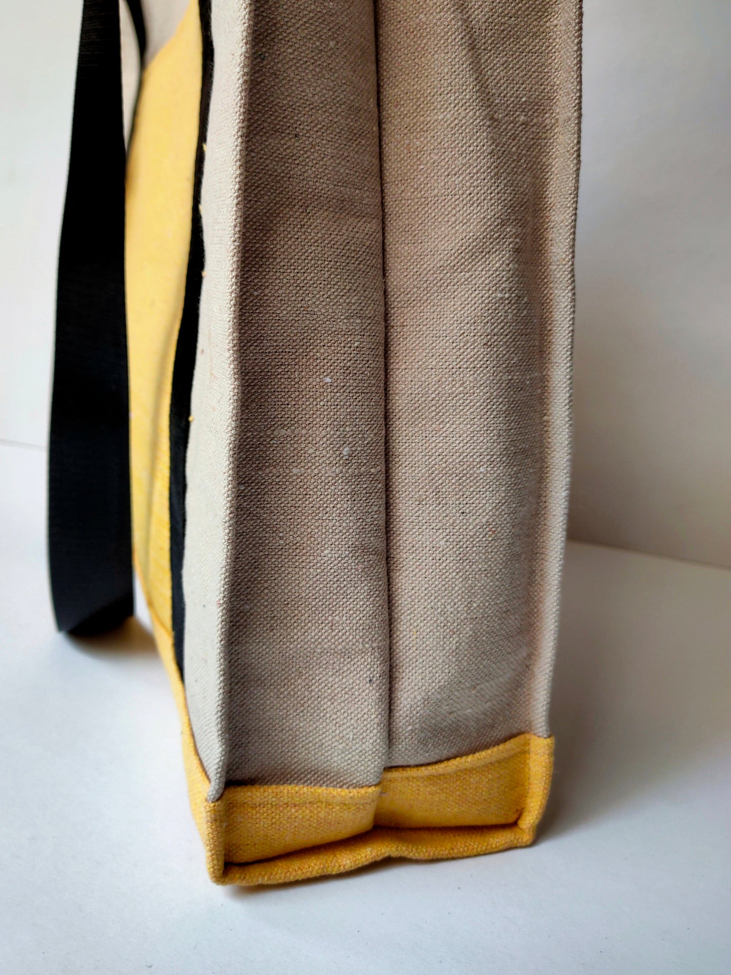 Honey Mist Art Bag  35×50