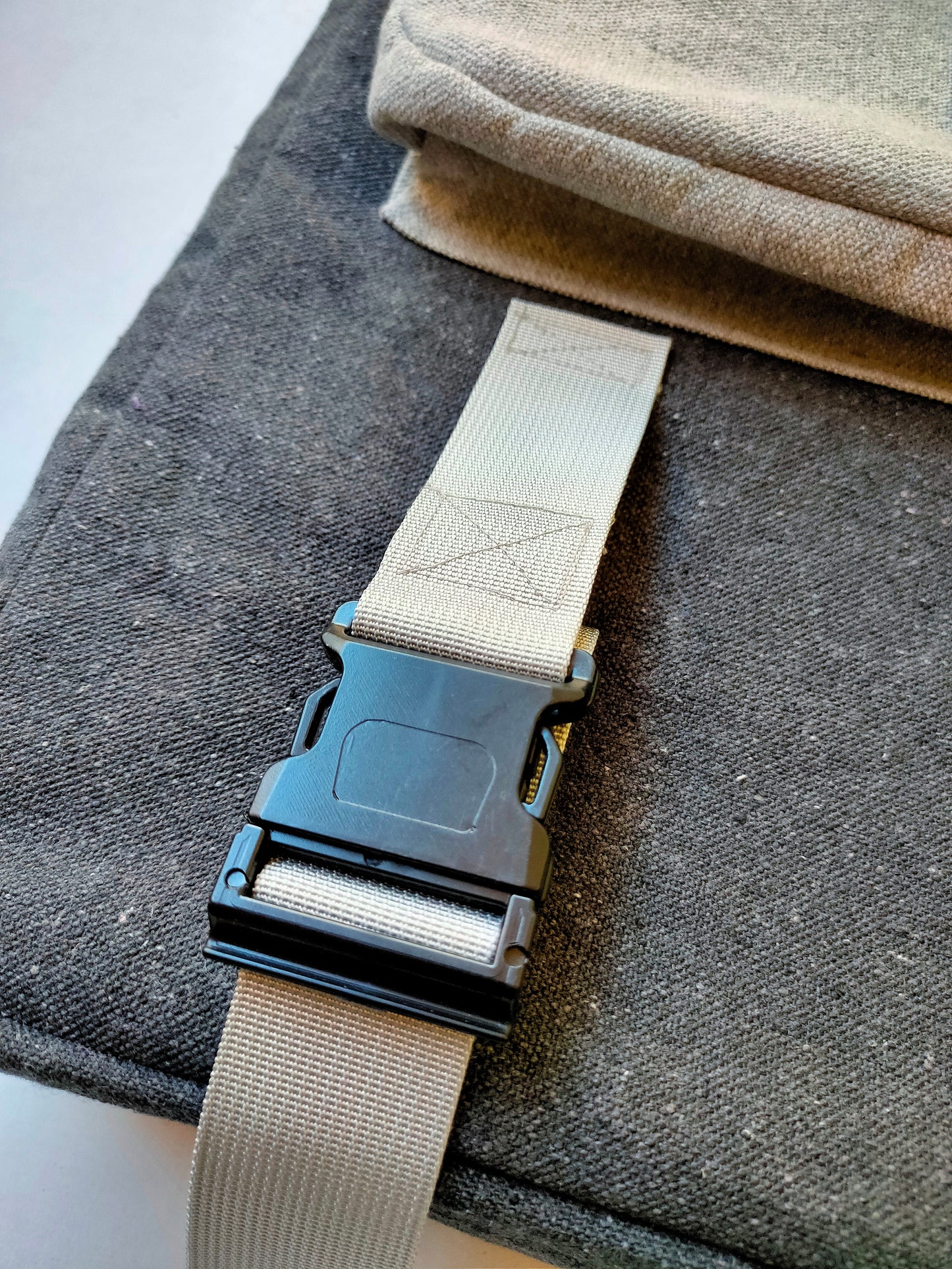 Solo Art Bag - Graphite 40×55