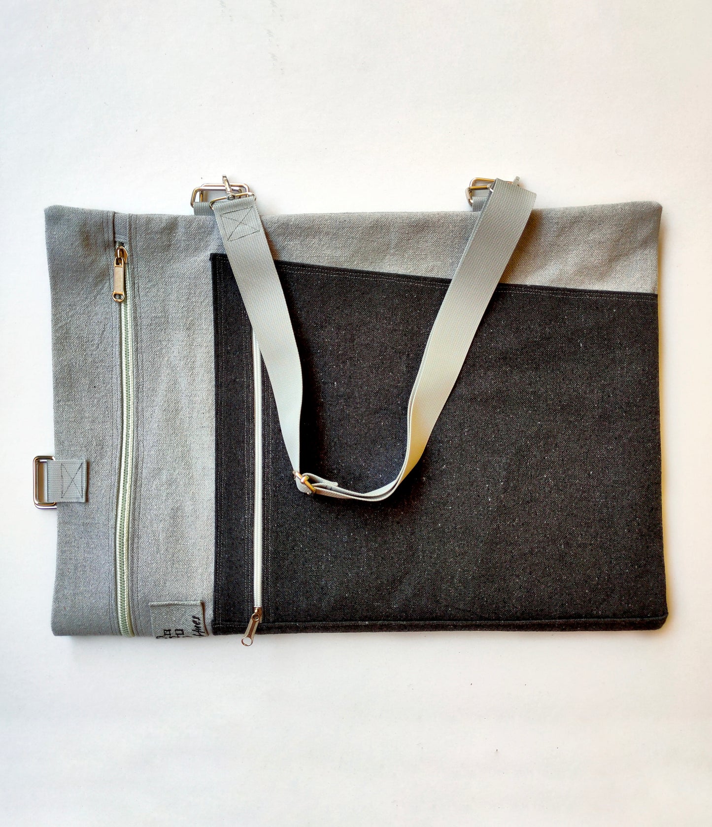 Graphite Duo (50×70 - 35×50)